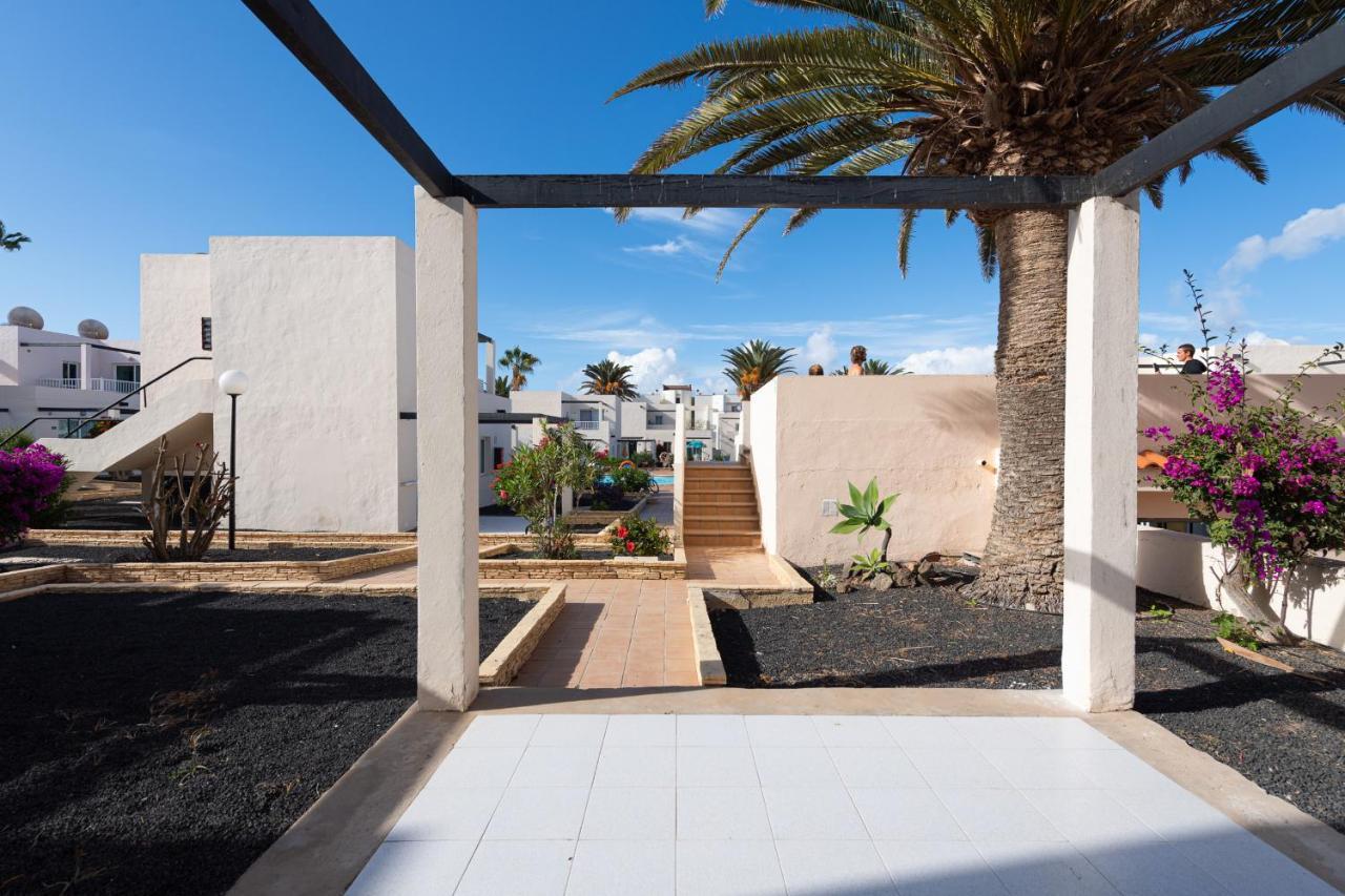 Homeforguest Apartamento 15 Con Terraza Y Piscina En Corralejo Ngoại thất bức ảnh
