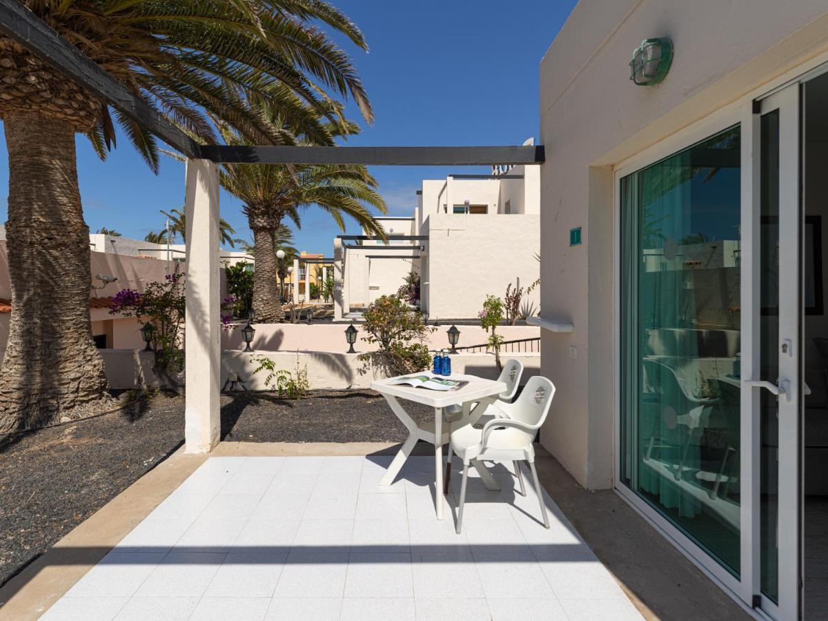 Homeforguest Apartamento 15 Con Terraza Y Piscina En Corralejo Ngoại thất bức ảnh